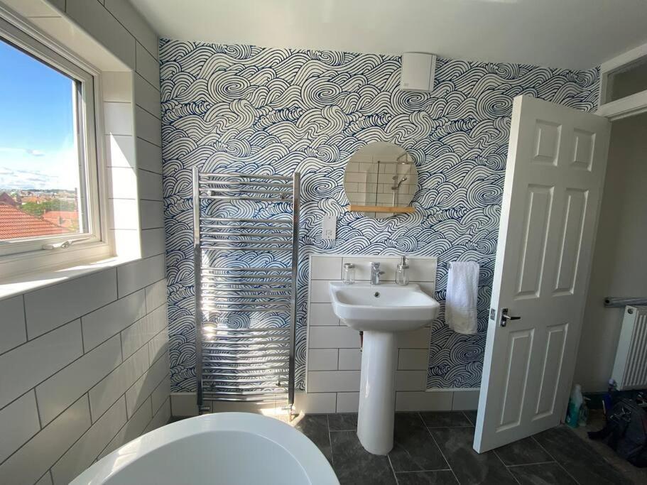 Sea Biscuit Cottage, Scarborough Extérieur photo
